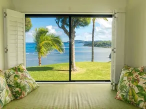 E2: 1 bedroom, 1st floor, oceanfront - Image 2
