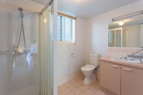 North facing unit with water views and huge deck opposite Cotton Tree - Image 4