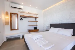 Cato Agro 1, Seafront Villa with Private Pool - Image 4
