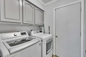 Relaxing 4-Bedroom Retreat with Pool & Spa in a Quiet Neighborhood - Image 2