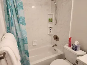 3-BD TOWNHOUSE W/ BEACH ACCESS - Image 3