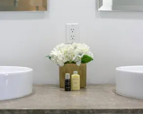 ** W ICON BRICKELL-LUXURY UNIT- FREE SPA** - Image 5