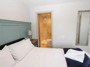 Cosy Cottage 3 - Image 4