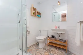 Casa de férias 'Villa Seve' perto da Praia com Piscina Partilhada & Wi-Fi - Image 2
