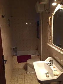 Hus med have og fantastisk udsigt - Image 2