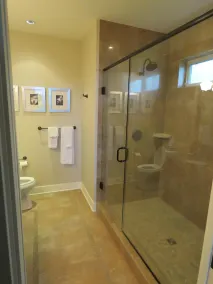 Waterfront Luxurious Beach Home with Shared Pool - Image 3