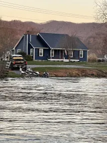 Beautiful Waterfront Home on Watauga River - Image 3
