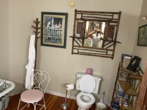 Historical Victorian Style House <br>Transport you back in time with Claw tubs - Image 5
