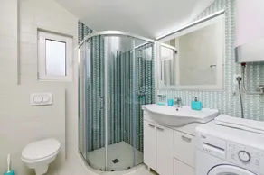 ❤️Bayview Studio| Parking| Best Sea View| Fast WIFI, Walk to Beach, Town & Store - Image 2