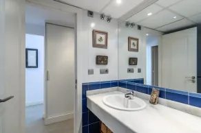 Serene Apartment by the Beach - Image 3