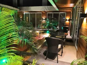 Shivers Oasis 4 boutique Luxury Room Hotel - Image 4