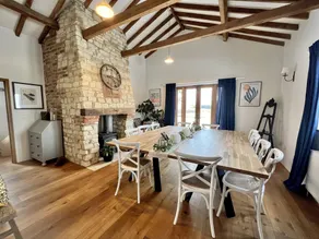 Beautiful Large Family Barn with stunning views and hot tub - Image 3