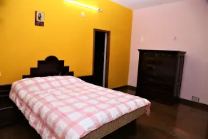 Fully Furnished Luxury Home -Spacious Family Friendly House- in Kottayam - Image 2