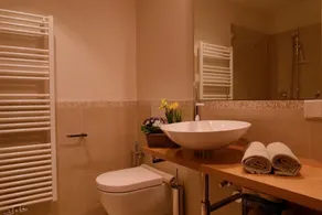 Apartamento de férias \"Rosengartnerhof Gantkofel\" com vista para a montanha, piscina e Wi-Fi - Image 2
