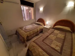 Luxury 2 Bed Apt Freeview Tv Wi - Image 4
