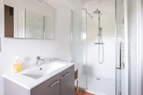 Warm one-bedroom, one floor, self-catered cottage with gated garden - Image 2