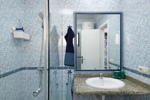 Vacation Apartment 'Al Sole Studios Playa Roca' with Sea View, Shared Pool and Wi-Fi - Image 4