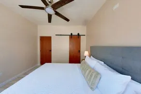Modern Stay, Full Kitchen, 1 Block From The Beach. - Image 5