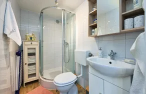 2 bedroom cozy home in Konjscina - Image 4