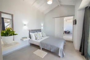 Paxos Couple House by Konnect - Image 5