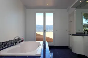 Sur les hauteurs de l'arrière pays de Nice, belle villa idéale en famille ou entre amis - Image 4