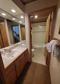 Last minute deal! Lake Superior Views Near Waterfalls 3 Bedroom 2 Bathroom - Image 4
