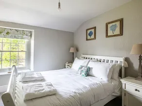 THE AUBREY, pet friendly, character holiday cottage in Bakewell - Image 3