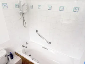 3 bedroom accommodation in Foxham, near Chippenham - Image 3