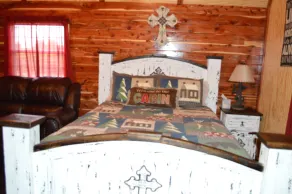 Rocky Top Winery Cabin # 2 - Image 5