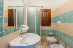 Casa Rosa Rossa: Ferienhaus am Meer mit  Pool, ideal für 5 Personen - Image 2