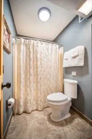 Large Lake House-Big Water Views -Sparkling Water Views out of every window! - Image 3