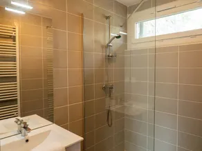 Espalion, alojamiento 7 personas 2 dormitorios, piscina climatizada, ideal para familias - Image 2
