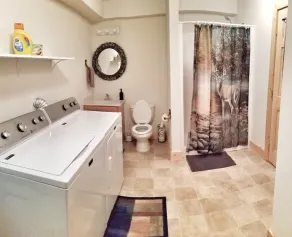 Mountain Bliss @4200ft: Panoramic Deck, Whispering Creek & Starlink! Near BRP - Image 4