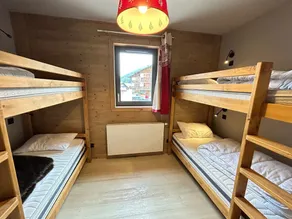 Luxury Ski-in/Ski-out Apartment, Central Les Gets, Sleeps 10 - Image 5