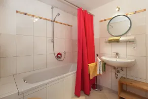 Apartment in Längenfeld near Sölden Ski - Image 3