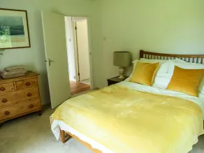 HENLLYS LODGE, pet friendly, with open fire in Newport, Pembrokeshire - Image 5