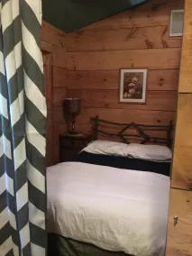 Nyd udsigt over søen, mens du slapper af på verandaen! - Image 4