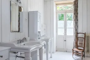 Maison Du Vins - Six Bedroom Villa, Sleeps 12 - Image 1