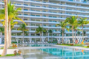 Luxurious Cancun Getaway! Located on an almost private beach! - Image 4