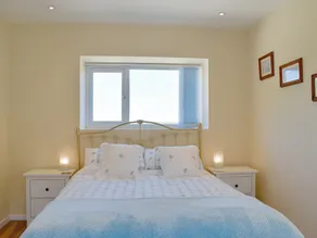 2 bedroom accommodation in Moreton, near Wareham - Image 4