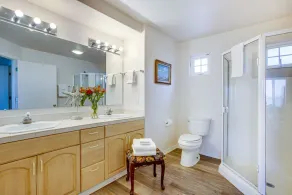 Fish From Your Back Yard! Ocean & Bay View! Hot Tub! - Image 4