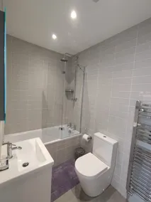 A stunning 2-bed, 2-bathroom suite, 5 min from the beach! - Image 5