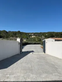 In the Var, in Figanières, a new villa in the countryside with a heated pool - Image 5