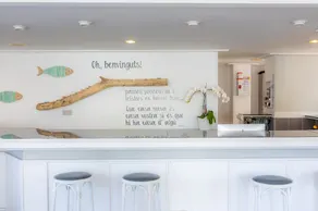 Appartement proche de la plage avec accès à une piscine, terrasse privée, climatisation et Wi-Fi - Image 5