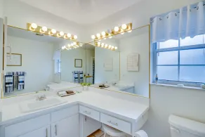 Act fast: April–June specials, private beach, updated pool, cozy A1A retreat - Image 3