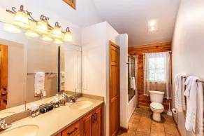 Shooting Star Ridge: Mountain View Cabin Near Cherokee with Hot Tub - Image 3