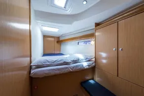 50’ sailboat for rent - Image 3