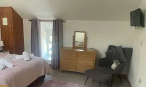 Beudy Bach är en liten stuga vid foten av Moel Hebog. - Image 5
