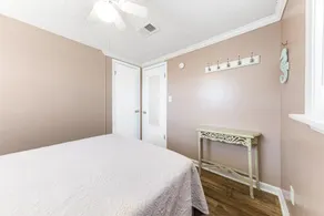 The Beach House on 1st Avenue - Image 5