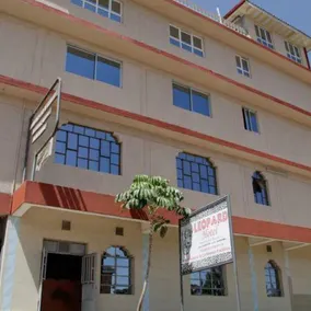 Leopard View Hotel - Image 5